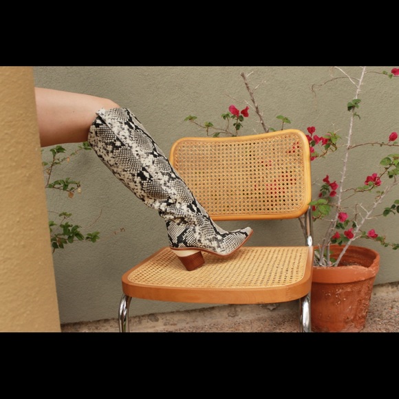 Snake skin knee highs - Gianni Bini - Picture 3 of 4